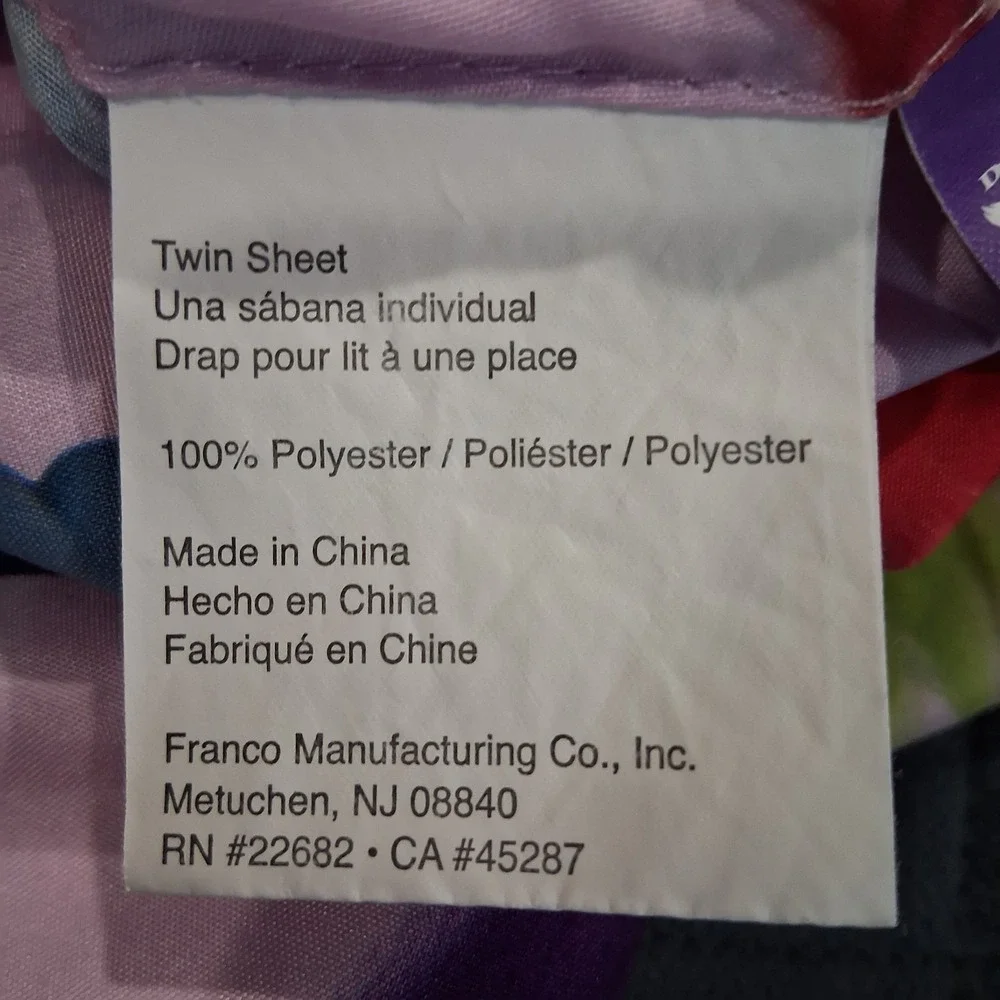 DreamWorks Trolls Band Together Reversible Comforter‎ Twin Full Rainbow Pink